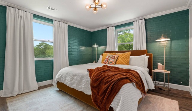 Magnolia Cottage at Fox Ridge Sleeps 10