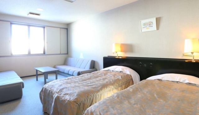 Main building Westernstyle twin room 20 square /Iiyama Nagano
