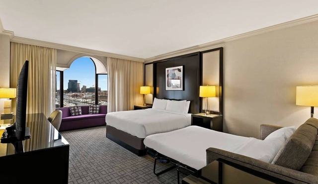 Make Your Trip More Enjoyable! Near M&T Bank Stadium, Pet-Friendly, w/Pool