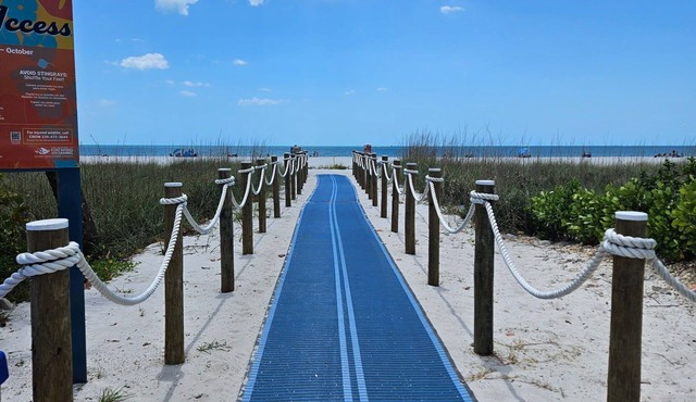 'Mi Casa', North end of the Island! 350 yards from The Gulf of America!