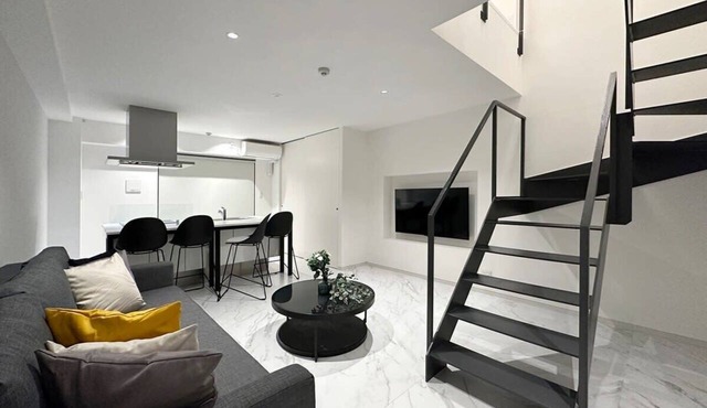 Modern 6ppl Apt in Hiroshima | Breakfast Included