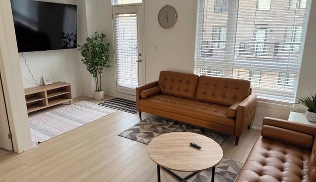 Modern Home Near Ajax GO | Easy Access to Toronto