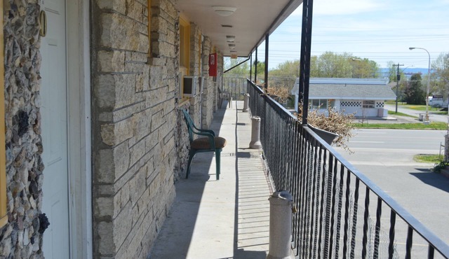 Modern Motel