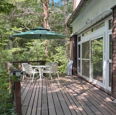 Mountain chalet getaway at Fuji-Sanroku 富士山麓のシャレー風山荘