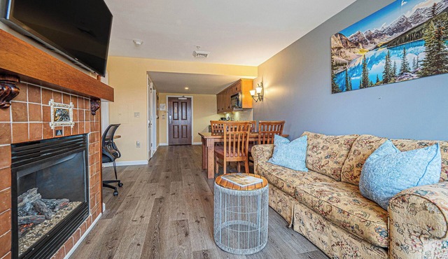 Mountain Creek Lovely 1 Bedroom/Pool/Jacuzzi/King Bed/Ski In/Out
