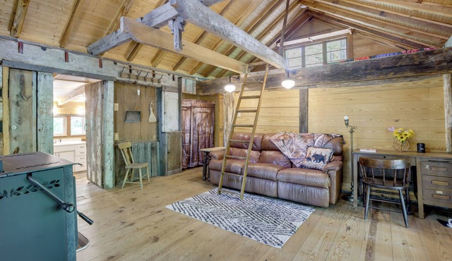 Mountain Tree House w/Views in Maysville