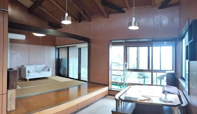Nature Township with hot spring BBQ available/view (WI-FI) 15 min. from Atami Station