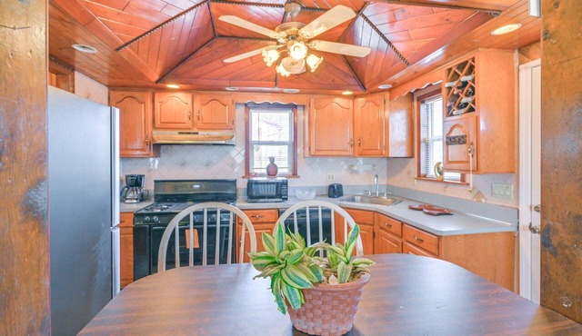 nCHOICE HOME 3-BEDROOM HOUSE -in the heart of West Babylon, NY