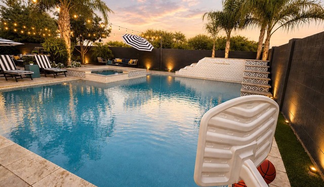 Near AZ Athletic Grounds, Pool & Spa, Sleeps 12+