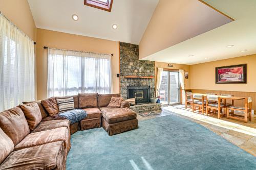 Near Hiking & Skiing: Hunter Mountain Getaway!