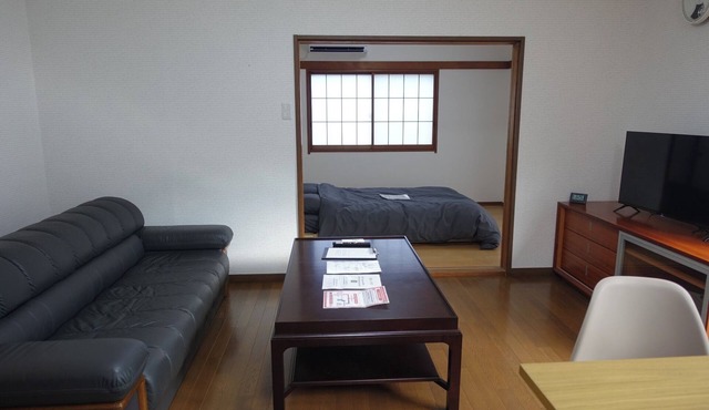 Near Tsuchizawa Interchange on the Nikko Expressway Spacious house for rent All rooms have air con/Nikko Tochigi