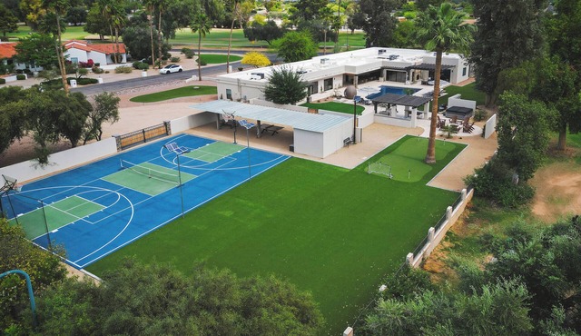 NEW 9BR+Casita Luxury Estate | Heated Pool, Hot Tub & Sport Court