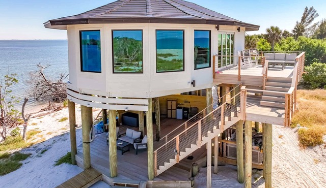 NEW! Beachfront! 3BR Suites Sustainable Home + Private Dock