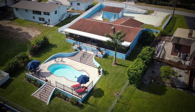 NEW! Lake Clay Waterfront Escape w/ Pool & Dock!