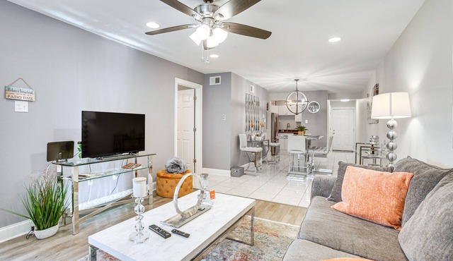 New Orleans Condo w/ Pool, 7 Mi to French Quarters