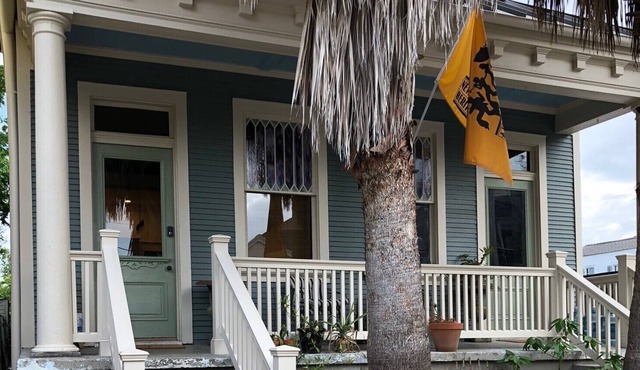 New Orleans Home Close to all the Action