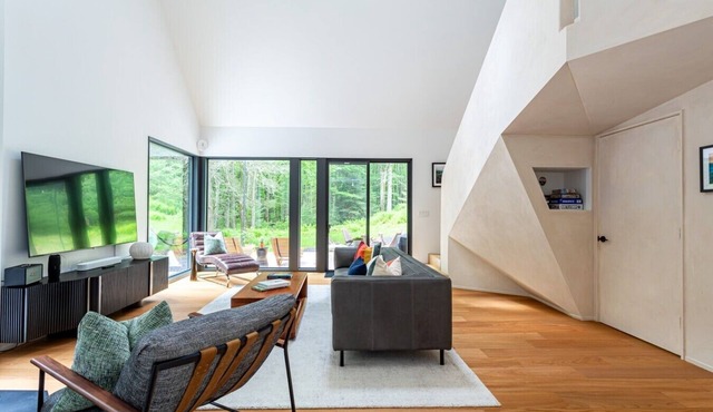 NEW: Private Forest Spa Retreat in Glen Spey