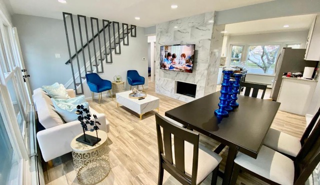 Newly Renovated 4 Bedroom, 2 bathroom house