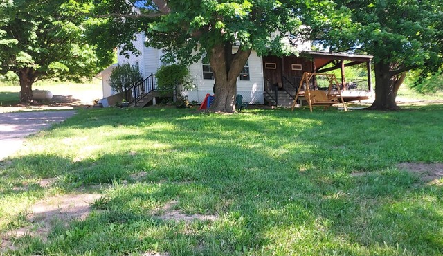 Newly renovated 5 bedroom pet friendly house in Keuka NY. First floor ensuite