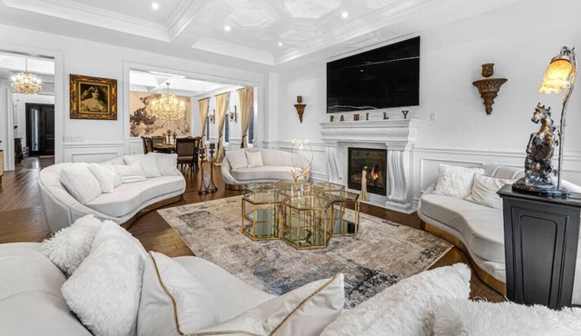 NGTA - 49 Lavender Valley Rd (4B) · Luxurious Home in King City w/ High End Furnishing