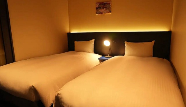 Nhotel HigashiKanda twin room / Chiyoda-ku Tokyo