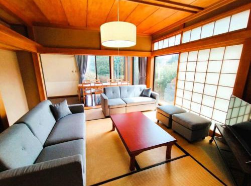 Nikko Vacation House - Near Station - 2 Parking - 4 bed room - 30sqm Living Room