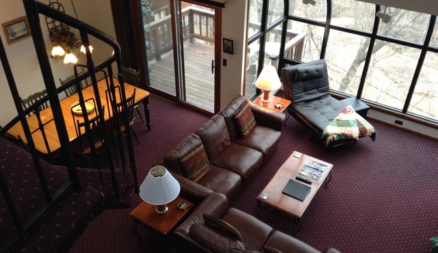 Number 1 Updated Ski on Ski Off, 4 Season Resort, Scenic Location