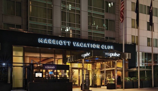 NYC | Couples City Getaway | Rooftop + Gym