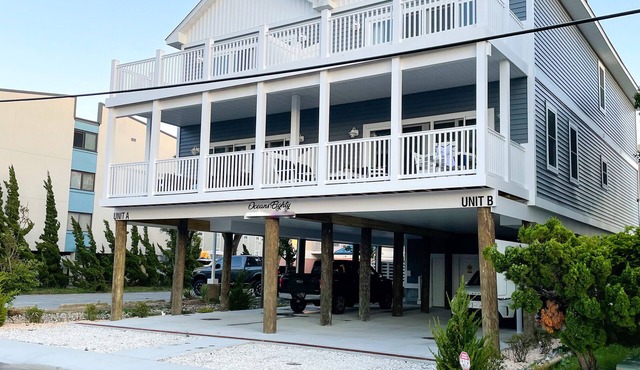 Ocean block Townhouse with private pool and elevator