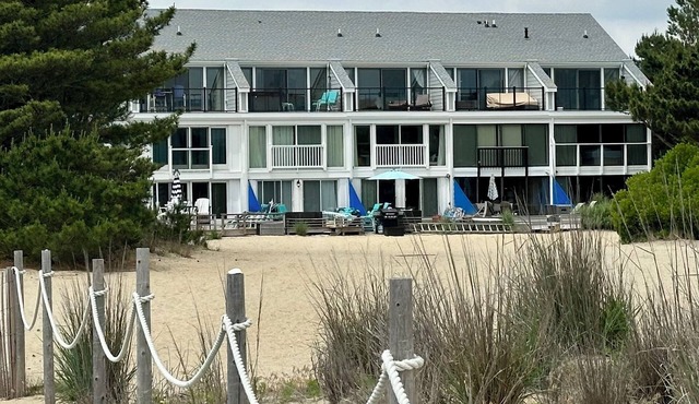 Oceanfront 3-Story Townhome Renovated Steps to Beach & Boardwalk