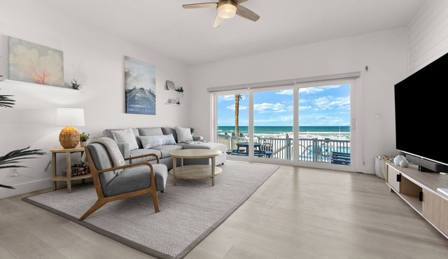 Oceanfront Townhome - No-Drive Beach, Steps to Pool + Stunning Ocean Views