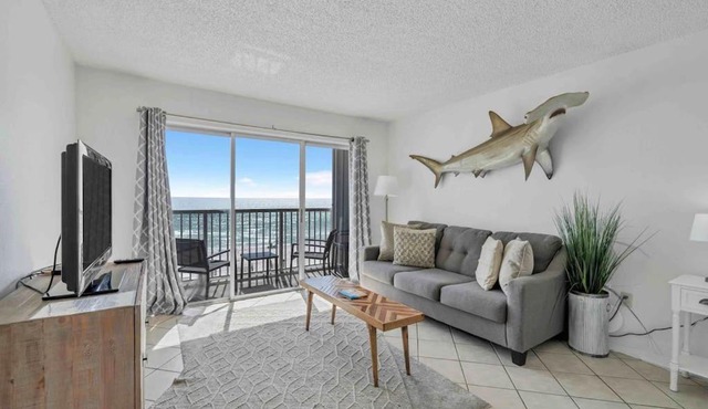 Okaloosa Island Gulf-Front Studio Beach Condo