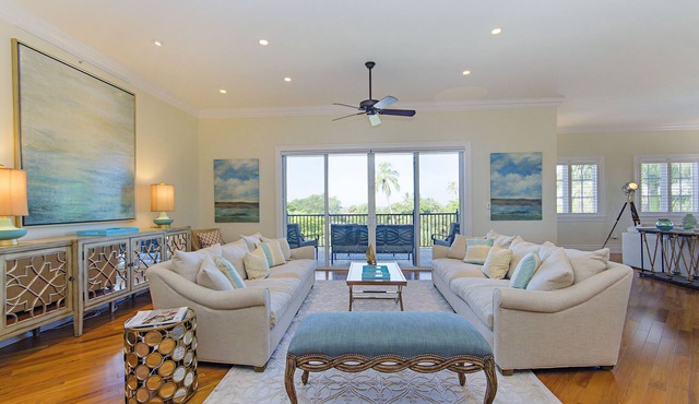 On beach, outdoor pool, gym, gulf views from all main living areas