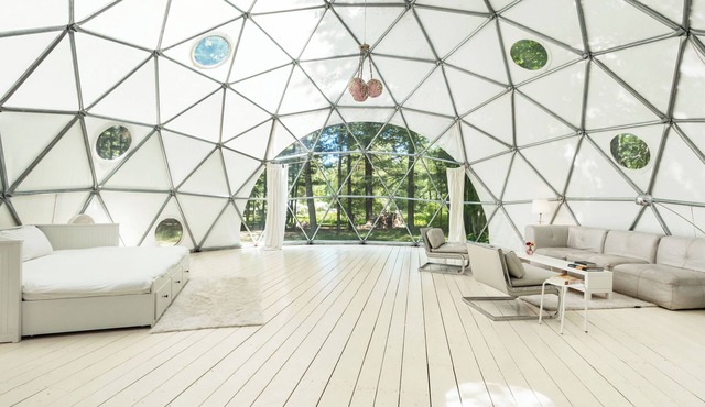 Outlier Inn Large Dome on Farm Upstate Catskills