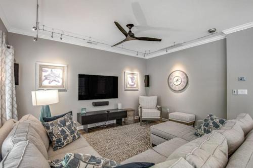 Oyster Bay Villas - 37500 Kaitlyn Dr Unit #23