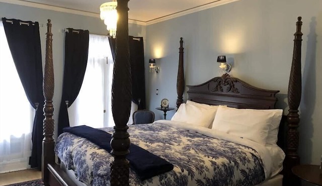 Pendleton House Historic Inn and B&B