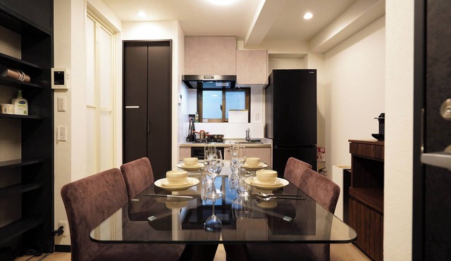 Penthouse 1-bedroom flat in Hiroo Shibuya