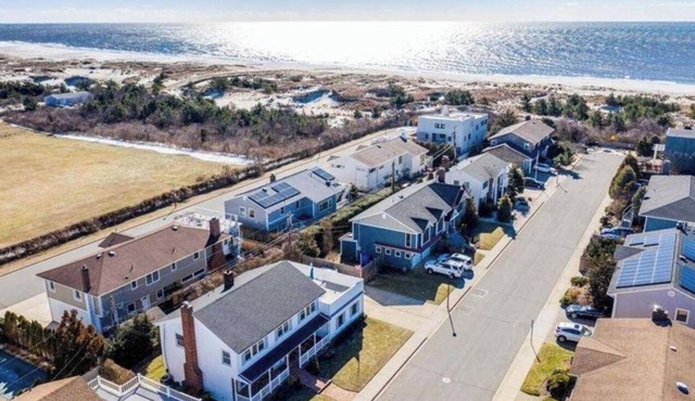Perfect 4-Bedroom House Steps to Beach in Lido Beach, NY