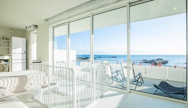 Pet-Friendly Mt. Fuji View Oceanfront Villa | 170㎡ | Near Tokyo | Sleeps 8