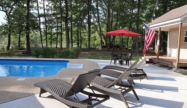 Pool + Hot Tub + Pickleball | Waterfront