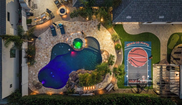Pool + Slide - Spa - Basketball - Resort Backyard