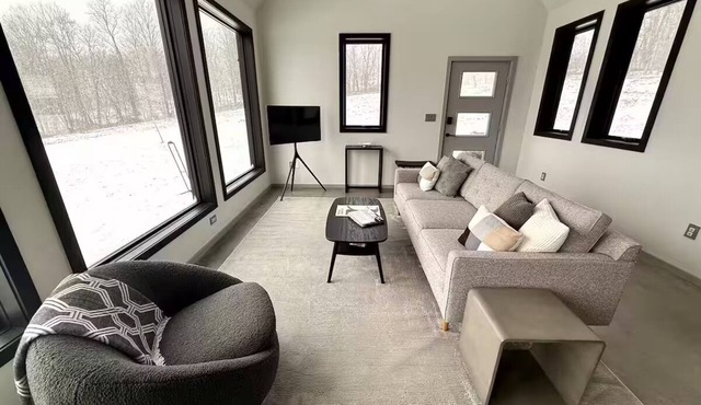 Private Escape, Stunning Views in Jeffersonville