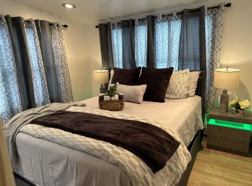 Private Garden Suite in Bayshore