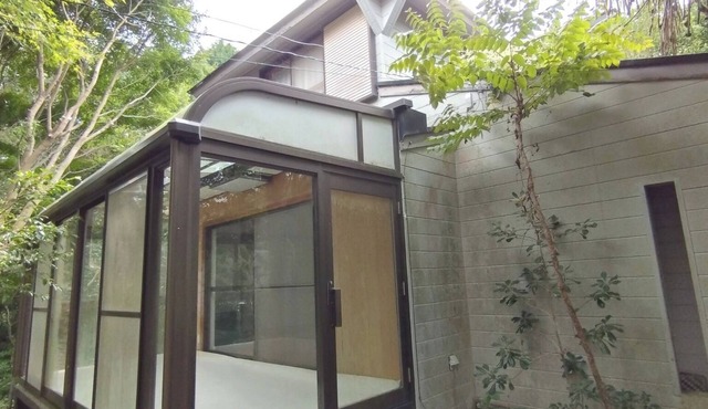 Private house surrounded by paintings | 25 minutes/Tagatagun Shizuoka