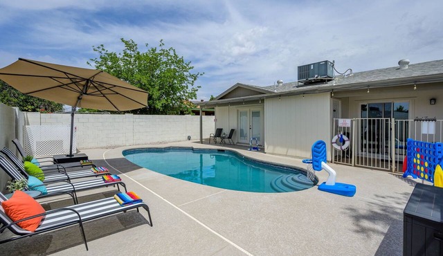 Private Pool, Games & BBQ Near State Farm Stadium