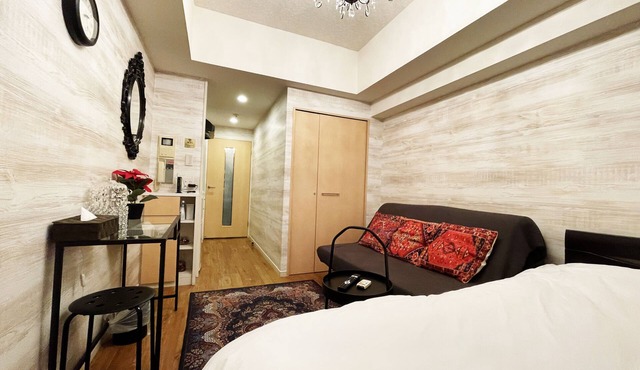 Private room in the heart of Shinjuku's bustling district