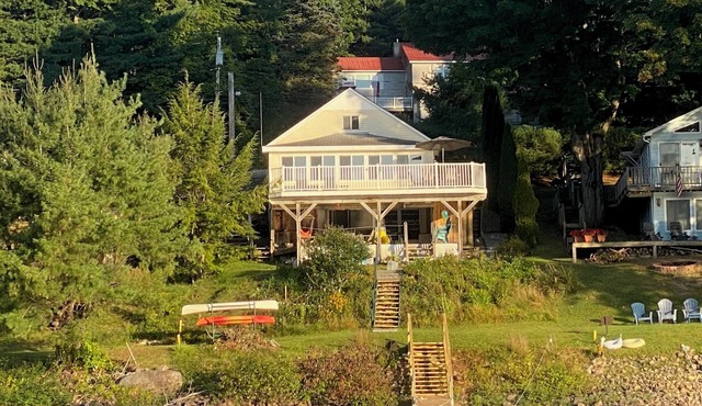 Rare 4BR 2BA lakefront home. Unobstructed views. Quiet street. Fully equipped.