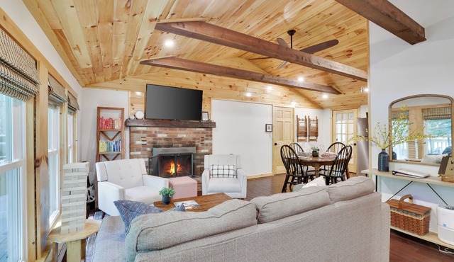 Read Reviews; See Why Guests Love It! Golf Cart, Kayaks & Pools. Dogs Welcome!