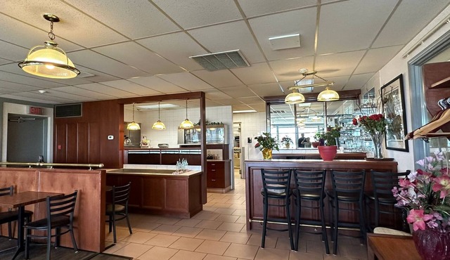 Red Dog Inn