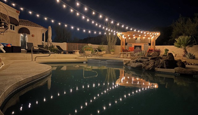 Relaxing Carefree Retreat-Walk to Town, Mountain View’s -Free HTD Pool & Spa.
